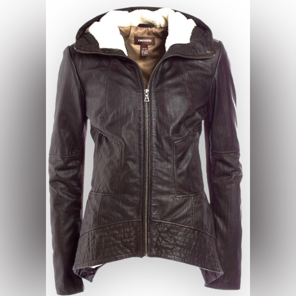 Danier fitted leather bomber jacket - Picture 1 of 5